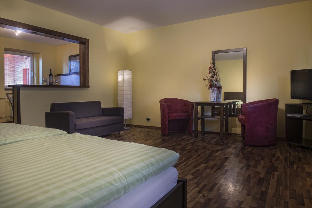 Garden Apartments Presov Bagian luar foto