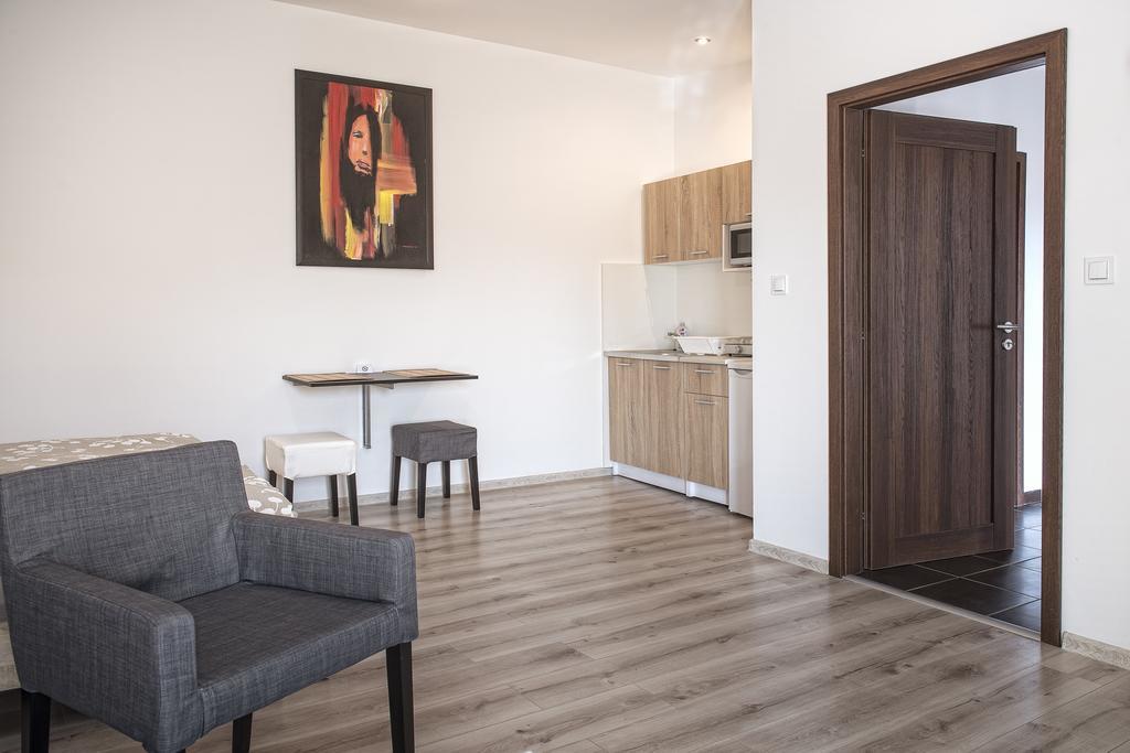 Garden Apartments Presov Bagian luar foto